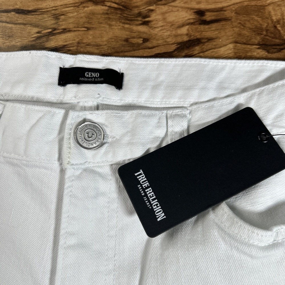 NWT True Religion Jeans Men's 31 White Geno Relaxed Slim Distressed Denim 33x33 - Picture 3 of 5